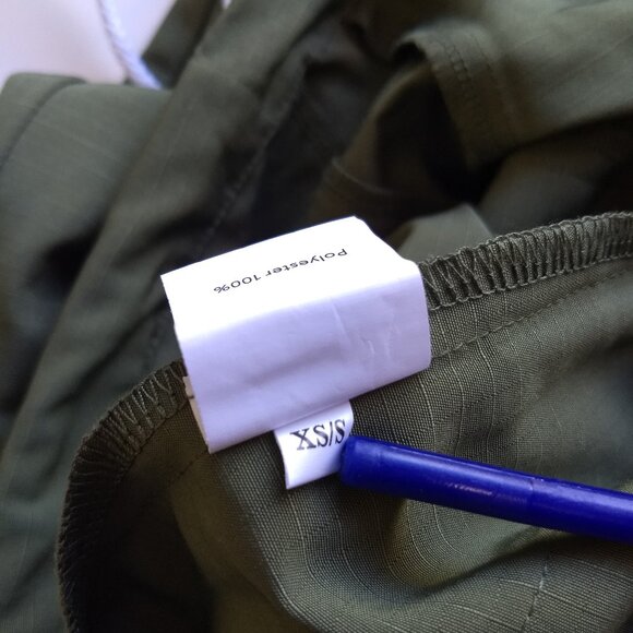 Local European Olive Green Oversized Rip Stop Pants New NWT 100% Polyester XS/S - Picture 8 of 14